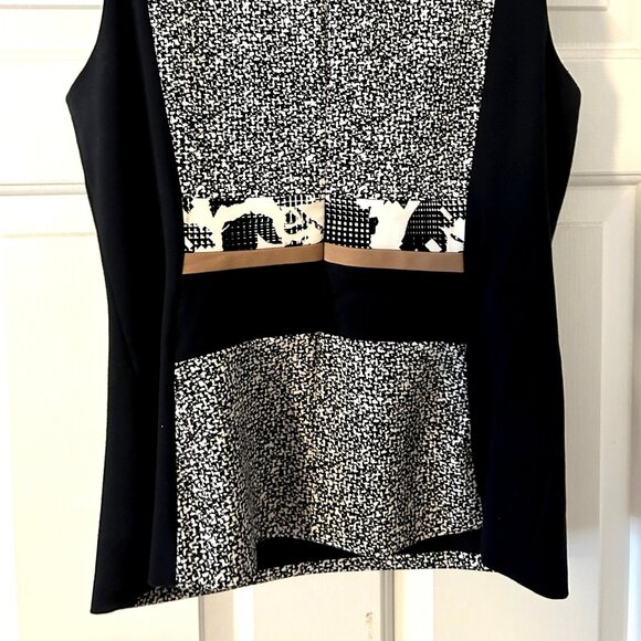 White House Black Market Lined Top with Design - Picture 4 of 5